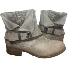 SO Sweater Boots Video Grey Womens Sz 7 Zip Up Buckle Ankle Booties By Kohls